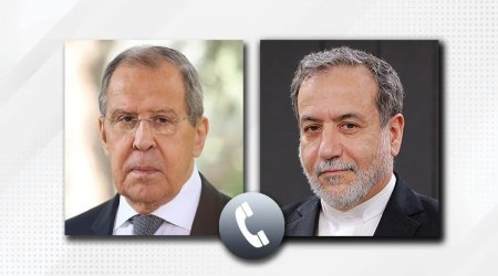 

Əraqçi və Lavrov münaqişənin Xəzər dənizinə yayılması ilə bağlı narahatlıqlarını bildiriblər

