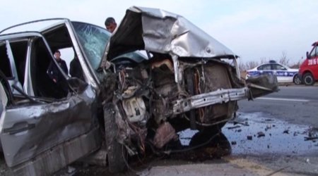 Gəncədə iki avtomobil toqquşub, 4 nəfər xəsarət alıb