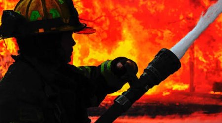 Sumqayıtda mebel sexi yanıb - Video