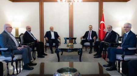 Hakan Fidan "HƏMAS"ın Siyasi Bürosunun üzvləri ilə görüşüb