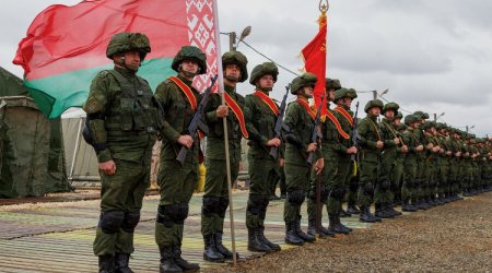 Лукашенко готов создать полумиллионную армию - Oбновлено