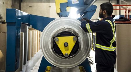 Крупнейший алюминиевый завод на Ближнем Востоке приостановил работу