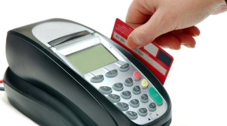 Ölkədaxili nağdsız əməliyyatların həcmi artıb