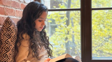 Dünyada hər 4 uşaqdan biri kitab oxuya bilmir - Azərbaycanda vəziyyət necədir?/Şərh