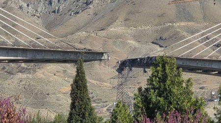 Tehrana gedən körpü bombalanıb