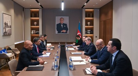 Azerbaijan, India discuss bilateral ties and regional security