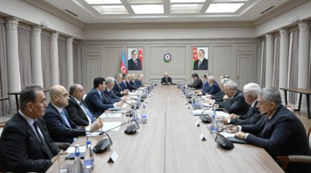 Совещание у Али Асадова