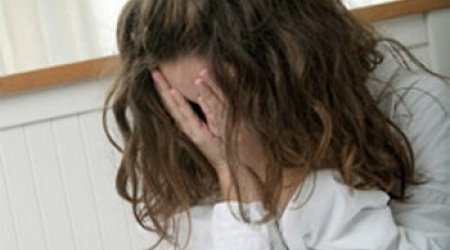 Polis 19 yaşlı qızı qaçıran 4 nəfəri saxlayıb