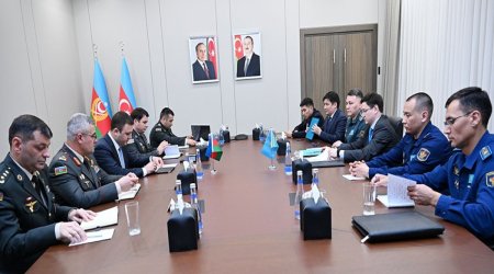Qazaxıstan müdafiə nazirinin müavini Azərbaycana gəlib