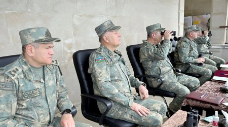 Nazir N saylı hərbi hissəyə gedib