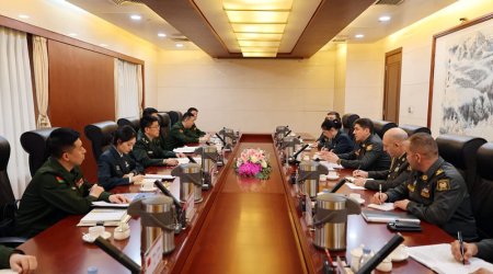 Müdafiə Nazirliyinin nümayəndə heyəti Çinə səfər edib