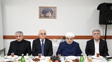 Bakıda Xameneinin 40 mərasimi keçirilib