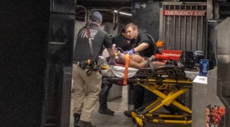 Nyu-York metrosunda sərnişinlərə hücum edilib