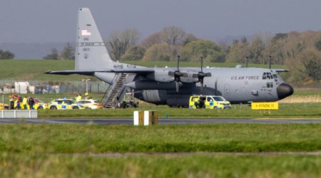 İrlandiyada balta ilə ABŞ-nin hərbi təyyarəsinə hücum edilib