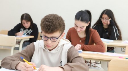 Bu gün 52 mindən çox şagird buraxılış imtahanı verib - Yenilənib