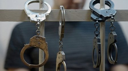 Marketlərdən siqaret və içki oğurlayıb digər mağazalara satdılar- Polis saxladı