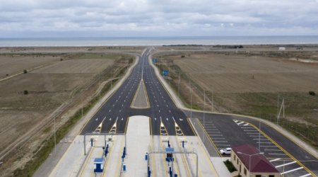 
Ödənişli avtomagistrallarda maksimum sürət həddi saatda 130 km təsdiqlənib