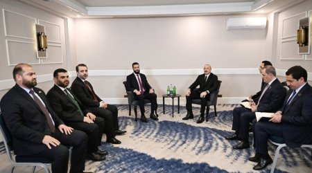 
İlham Əliyevin Antalyada Suriyanın keçid dövrü Prezidenti ilə görüşü olub