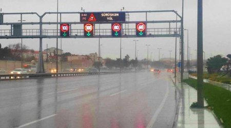 

Zığ dairəsi-Hava Limanı yolunda sürət həddi endirilib
