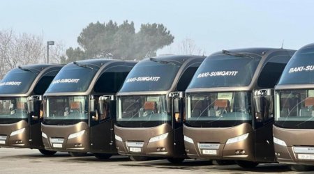 В Баку на фоне закрытия метро увеличили число автобусов на маршрутах