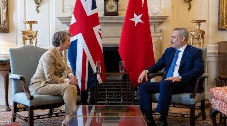 Türkiyə ilə Britaniya arasında strateji tərəfdaşlıq sənədi imzalanıb