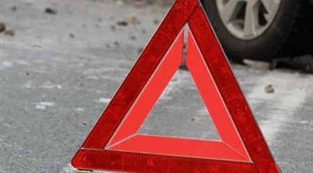 В тяжелом ДТП с грузовиком в Агджабеди погиб человек, еще четверо получили травмы