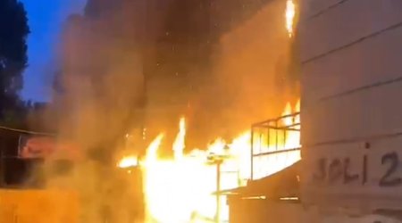 Göyçayda marketdə yanğın - Video