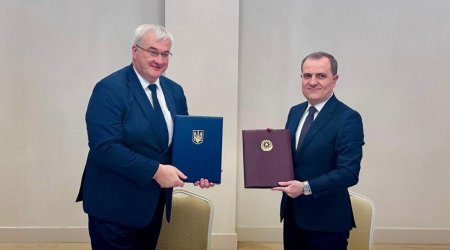 Байрамов и Сибига обсудили расширение сотрудничества