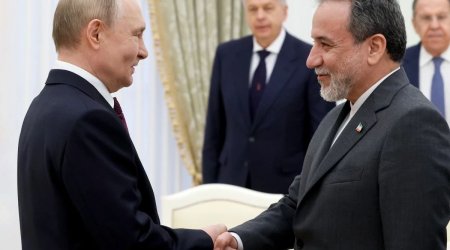 Əraqçi Putinlə görüşəcək