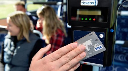 В Азербайджане внедрили оплату проезда иностранными картами