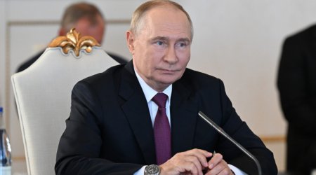 Putin Qələbə Günü münasibətilə Ukrayna ilə atəşkəsə hazır olduğunu bildirib