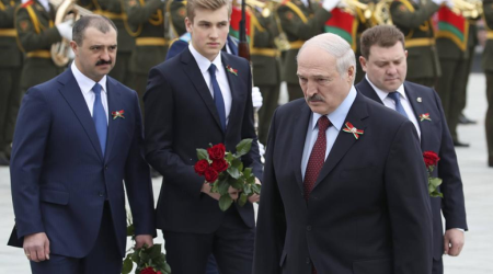 Зеленский ввел санкции против сыновей Лукашенко
