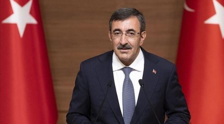 Türkiyənin vitse-prezidenti sammitdə iştirak üçün İrəvana gedib