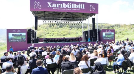 В Шуше открылся фестиваль &laquo;Харыбюльбюль&raquo;