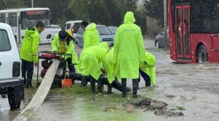 Bakıda intensiv yağışın nəticələri aradan qaldırılır