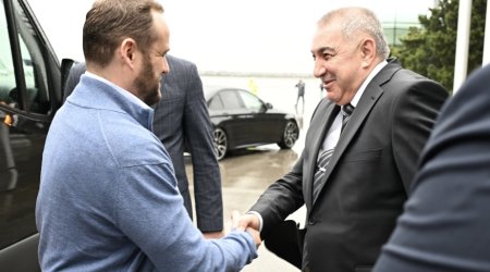Вице-премьер Украины прибыл в Азербайджан