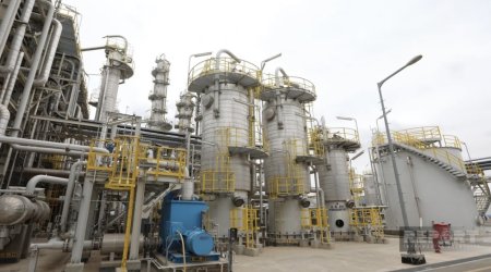 Azerbaijan cuts urea output by 27% in January-April