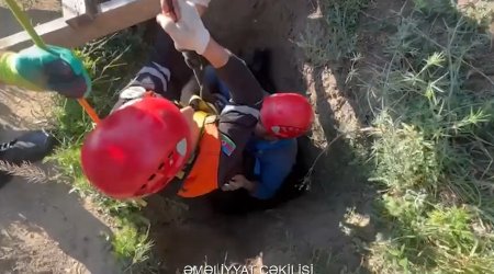 Samuxda quyuya düşən şəxs xilas edilib - Video