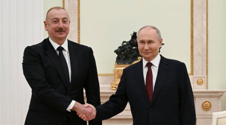 Putin İlham Əliyevi Müstəqillik Günü münasibətilə təbrik edib