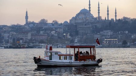 Seysmoloq İstanbulda güclü zəlzələ riski barədə xəbərdarlıq etdi
