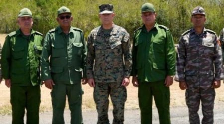 Встретились американские и кубинские военные