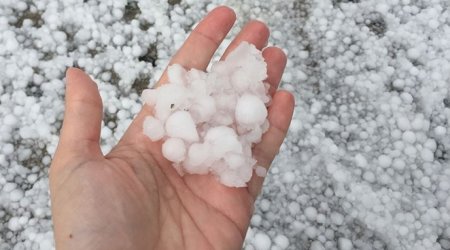 Şahdağda qar yağıb, Kəlbəcərə dolu düşüb - Faktiki hava