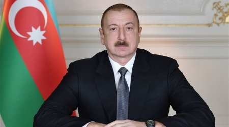 Ильхам Алиев поздравил Короля Швеции