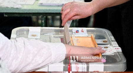 Ermənistanda seçki müşahidəçisi səsvermənin gizliliyini pozmaq şübhəsi ilə saxlanılıb