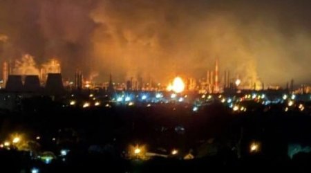 Ukrayna "Qruşovaya" neft bazasına hücum edib