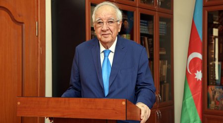 Sabiq səfir Hidayət Orucov vəfat edib