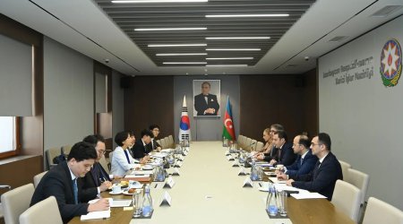 Азербайджан и Южная Корея обсудили перспективы двусторонних отношений