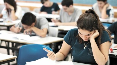 3 nəfər 400 bal toplayıb, 12 nəfər imtahandan kənarlaşdırılıb