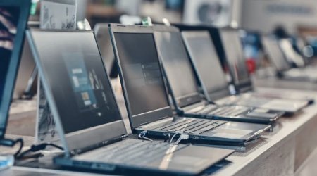 Azerbaijan laptop output falls 51.5% in January-May