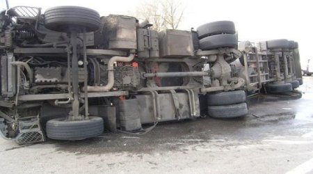 

İranda yol qəzasında 5 nəfər ölüb
